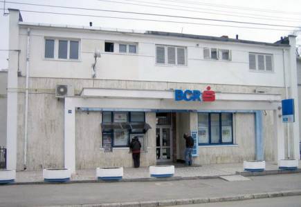 BACĂU: Dosare de delapidare la BCR Moineşti, ZCH NEWS - sursa ta de informații