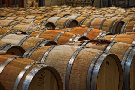 Fabrica de vinuri a lui Eugen Mihoc &#8211; “călcată” iar de IGPR, ZCH NEWS - sursa ta de informații