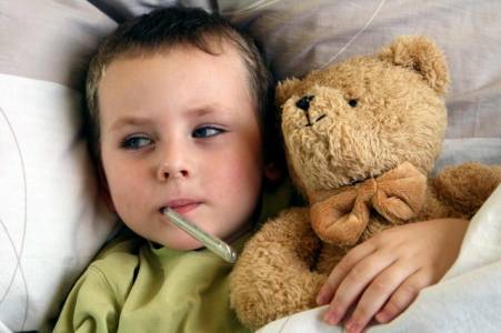 NEAMŢ: Pediatria Târgu Neamţ luată cu asalt, ZCH NEWS - sursa ta de informații
