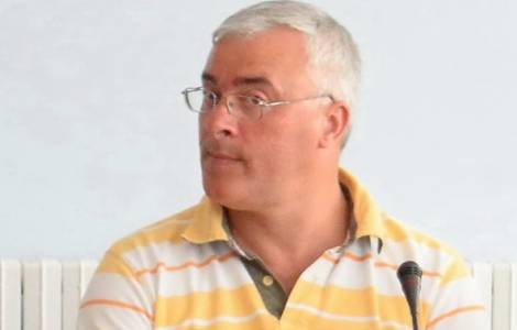 IAȘI: Dumitru Păduraru a demisionat de la UMF, ZCH NEWS - sursa ta de informații