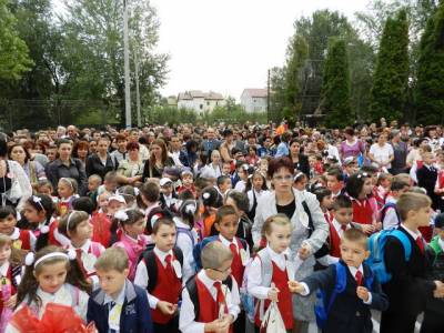 NEAMȚ: Examen de admitere pentru clasele pregătitoare, ZCH NEWS - sursa ta de informații