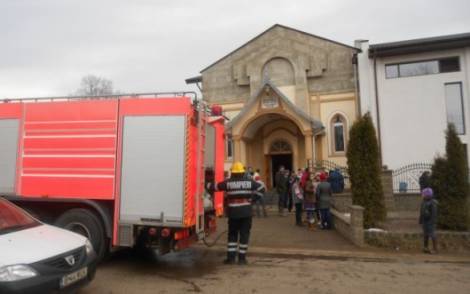 SUCEAVA: Incendiu la Biserica penticostală din Mitocu Dragomirnei, ZCH NEWS - sursa ta de informații