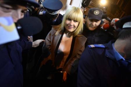 Elena Udrea rămâne în arest. La domiciliu, ZCH NEWS - sursa ta de informații