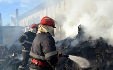 ACTUALIZARE Pagube de 13.000 lei în incendiul de la fabrica de peleți Gherăești!, ZCH NEWS - sursa ta de informații