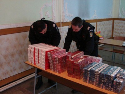 85.000 de ţigări confiscate de poliţişti într-o lună, ZCH NEWS - sursa ta de informații