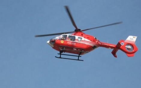 Bărbat înjunghiat în gât, transportat cu elicopterul la Iaşi!, ZCH NEWS - sursa ta de informații