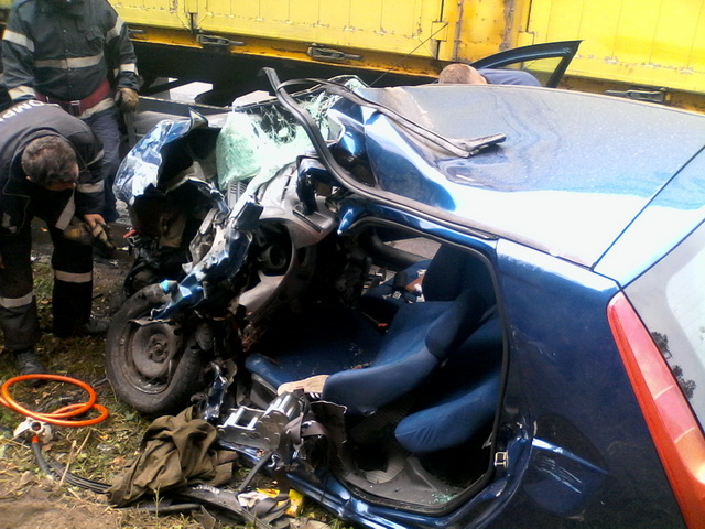 ACTUALIZARE Accident grav la Vânători-Neamţ. Ce spune şoferul TIR-ului! GALERIE FOTO, ZCH NEWS - sursa ta de informații