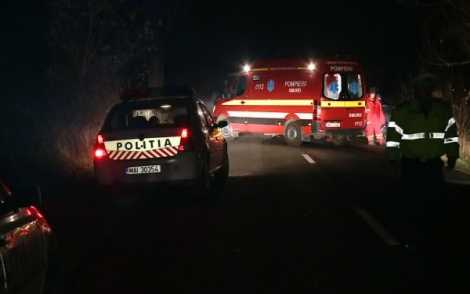 Maşină zdrobită de un cap de pod la Bicaz Chei, 3 victime, ZCH NEWS - sursa ta de informații