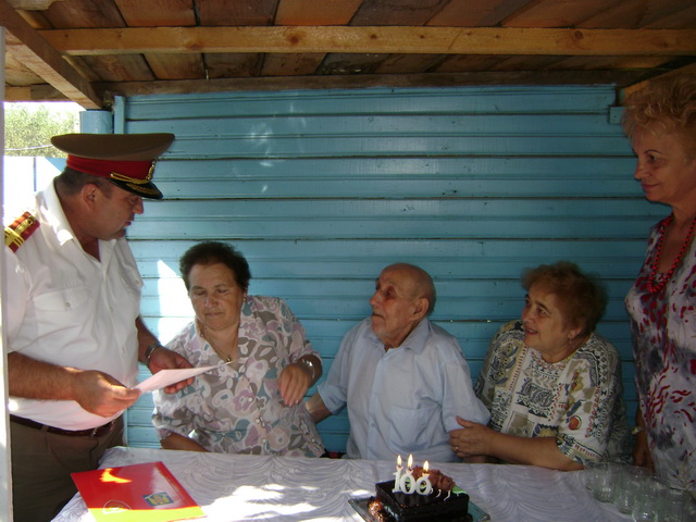 Veteran de război din Bârgăoani serbat la împlinirea centenarului! GALERIE FOTO, ZCH NEWS - sursa ta de informații