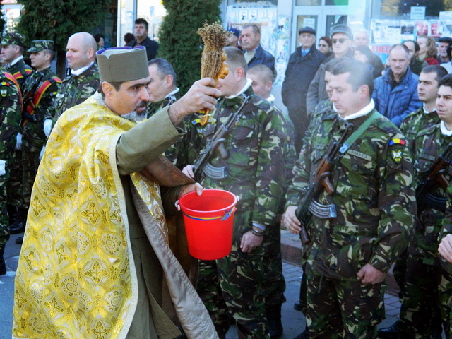 PIATRA-NEAMŢ: Ziua Armatei Române GALERIE FOTO, ZCH NEWS - sursa ta de informații