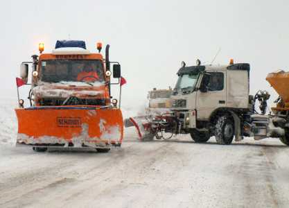NEAMŢ: Zăpada a dat de treabă drumarilor!, ZCH NEWS - sursa ta de informații
