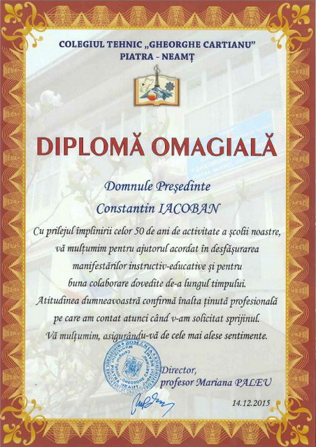Diplomă şi plachetă pentru preşedintele CJ de la Colegiul &#8222;Cartianu&#8221;, ZCH NEWS - sursa ta de informații