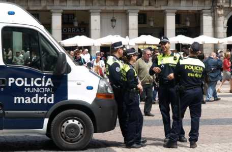 Nemţean, traficant de femei, prins în autobuz în Spania, ZCH NEWS - sursa ta de informații
