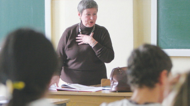 profesor pensionar