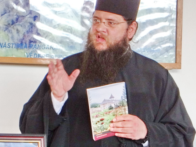 Biblioteca „Kirileanu”: De la îngăduinţă, la folos duhovnicesc, cu ieromonahul Siluan Antoci