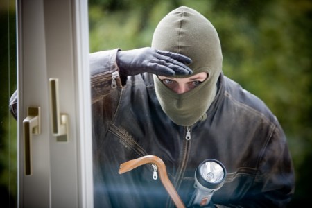Percheziţii urmate de reţinerea unor hoţi din locuinţe, ZCH NEWS - sursa ta de informații