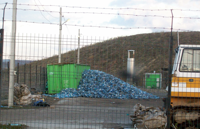 Romașcanii îi cer socoteală lui Leoreanu pentru gunoaie