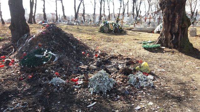 Târgu-Neamț: Cimitirul gunoaielor