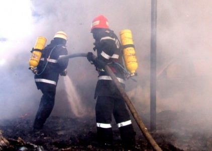 ACTUALIZARE Incendiu devastator: arde biserica din Moreni, Văleni, ZCH NEWS - sursa ta de informații