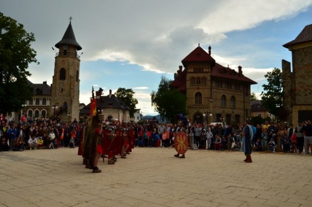 GALERIE FOTO Festivalul Dacic, lecție de istorie pentru public, ZCH NEWS - sursa ta de informații