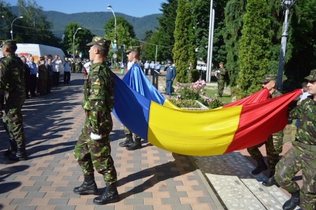 GALERIE FOTO Ziua Drapelului: Avem prefect, avem steaguri, unde-s politicienii din campanie?, ZCH NEWS - sursa ta de informații
