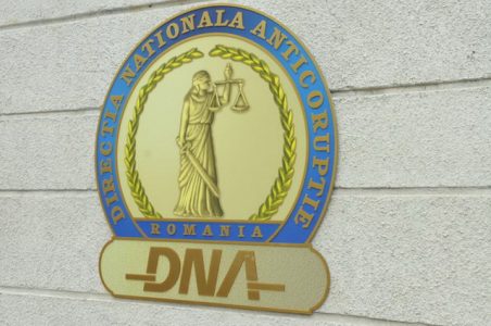 ACTUALIZARE DNA: Mandate de arestare pentru cei doi poliţişti, ZCH NEWS - sursa ta de informații