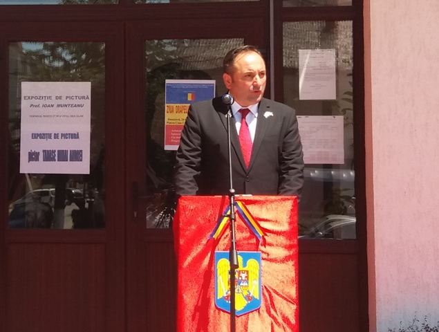 GALERIE FOTO Ziua Drapelului sărbătorită și la Târgu-Neamț, ZCH NEWS - sursa ta de informații