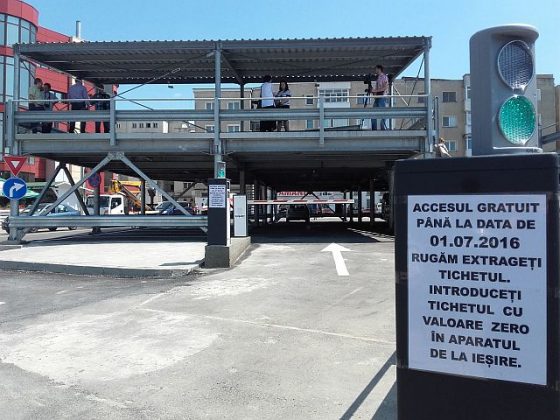 GALERIE FOTO Romașcanii au parcare etajată în Piața Centrală, ZCH NEWS - sursa ta de informații