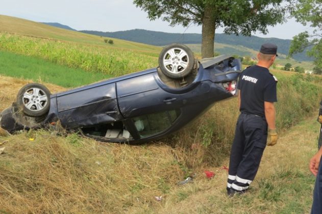 Soț și soție răniți în accident la Almaș GALERIE FOTO, ZCH NEWS - sursa ta de informații