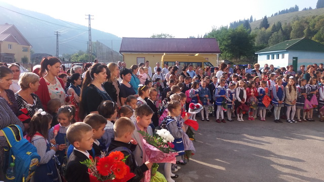 GALERIE FOTO Deschidere de an școlar în comuna Tașca, ZCH NEWS - sursa ta de informații