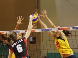 Volei la Polivalentă: România, pe locul secund în grupă!