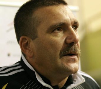 CSM Roman: Covaciu în locul lui Boshkovski! Jucătoarele sancţionate cu 20% din salariu!, ZCH NEWS - sursa ta de informații