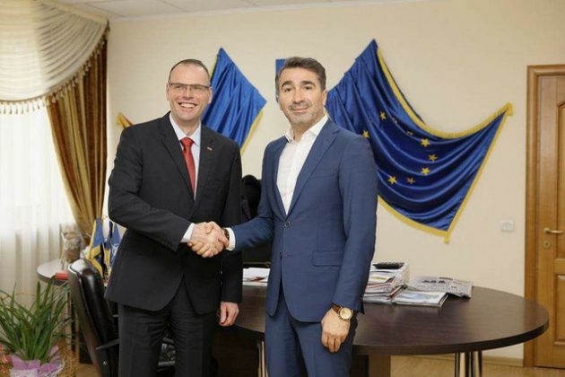 Ambasadorul Sloveniei cu investiţii la Neamţ! Arsene şi Chitic zic că l-au convins!, ZCH NEWS - sursa ta de informații