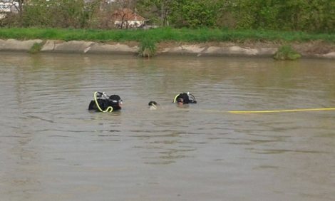 Două echipe de scafandri vor căuta bărbatul înecat în Bistrița, ZCH NEWS - sursa ta de informații