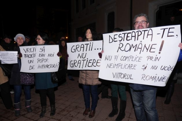 ACTUALIZARE Proteste în toată Moldova faţă de modificarea codurilor penale!, ZCH NEWS - sursa ta de informații