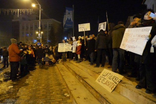 ACTUALIZARE Proteste în toată Moldova faţă de modificarea codurilor penale!, ZCH NEWS - sursa ta de informații