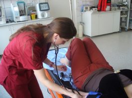 FĂRĂ COMENTARII! În toată Regiunea Nord-Est e nevoie de 18 asistente medicale!