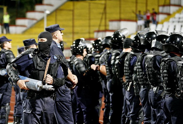 Jandarmii păzesc mitingul de la Piatra Neamţ al suporterilor Stelei!, ZCH NEWS - sursa ta de informații