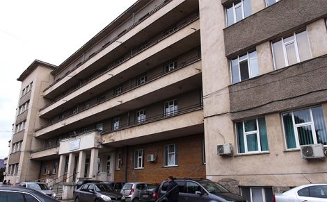 Clădirile cu risc seismic de la Spitalul Județean Piatra Neamț rămân la nivelul analizelor în ședințe, ZCH NEWS - sursa ta de informații