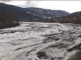 Persoanele evacuate din Dreptu (Poiana Teiului) au revenit acasă!