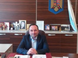 Bătălia politică se ascute în Neamț. Daniel Harpa îi răspunde lui George Lazăr