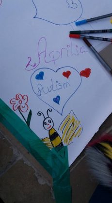 FOTO Ziua Internaţională de Conştientizare a Autismului &#8211; Piatra Neamţ, ZCH NEWS - sursa ta de informații