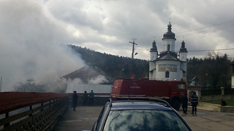 ACTUALIZARE Incendiu la Schitul &#8222;Vovidenia&#8221;! Pompierii au stabilit cauza!, ZCH NEWS - sursa ta de informații