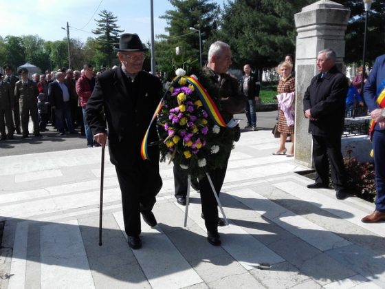 GALERIE FOTO Ziua Veteranilor la Roman, ZCH NEWS - sursa ta de informații
