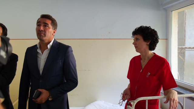 GALERIE FOTO Ionel Arsene, vizită neanunţată la Spitalul Judeţean, ZCH NEWS - sursa ta de informații