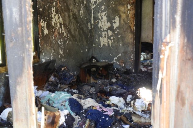 FOTO Incendiu la o casă de pe str. G-ral Dăscălescu, ZCH NEWS - sursa ta de informații
