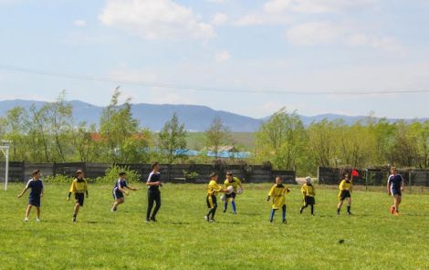 Minirugby pe stadionul Cetatea Târgu-Neamț, ZCH NEWS - sursa ta de informații