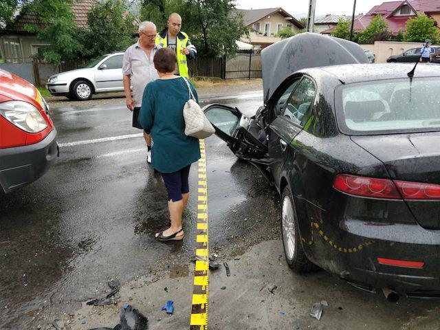 ACTUALIZARE Accident la ieșirea din Piatra Neamț, ZCH NEWS - sursa ta de informații