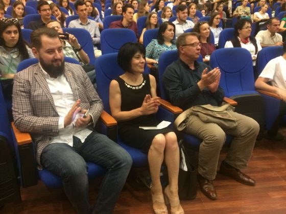 FOTO Elevii de la CN ”Calistrat Hogaș”, mențiune MEN la ”Tinerii dezbat”, ZCH NEWS - sursa ta de informații