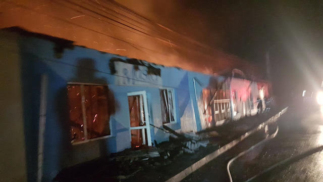 GALERIE FOTO Incediu la fosta fabrică de mobilă din Târgu Neamţ, ZCH NEWS - sursa ta de informații